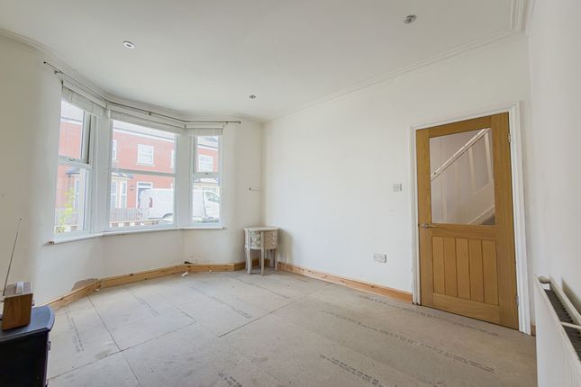 6 Russell Road, Wallasey photo 4
