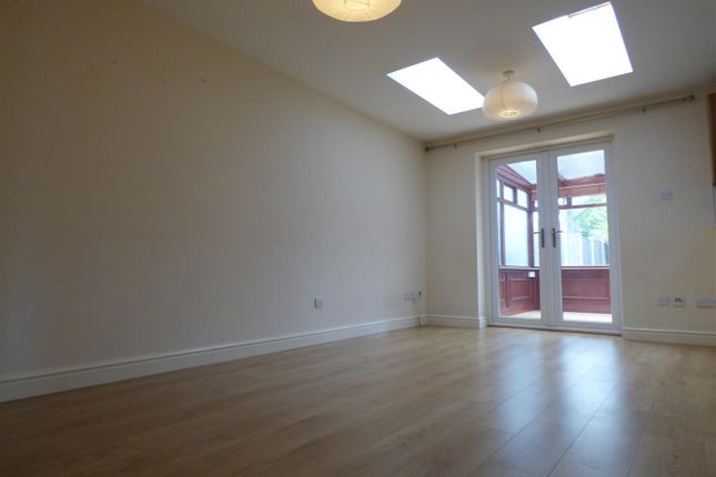 78, Wharfedale Road, Nottinghamshire photo 2