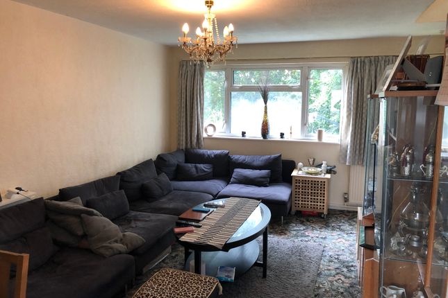 24, Sunningdale Gardens, London photo 3