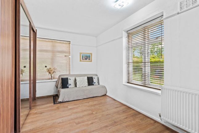 20, Bushey Road, London photo 4