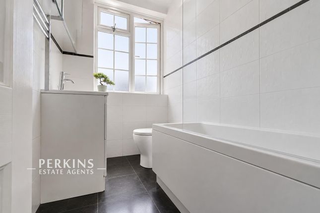 9, Barbican Road, Greenford photo 4