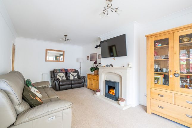 21, Burlish Close, Stourport-on-severn photo 3