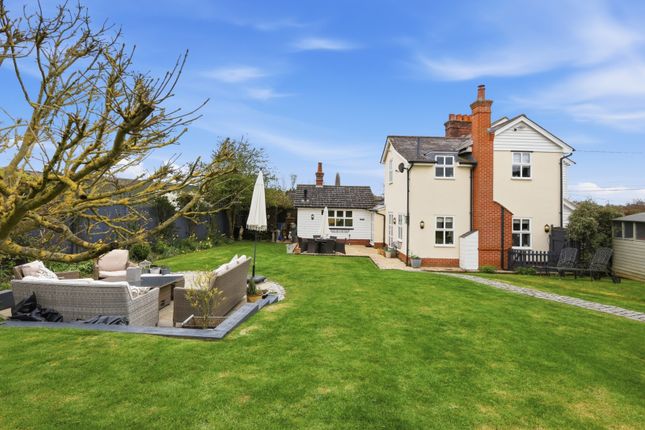 Pear Tree Cottage,, Smallgains Lane, Ingatestone photo 2