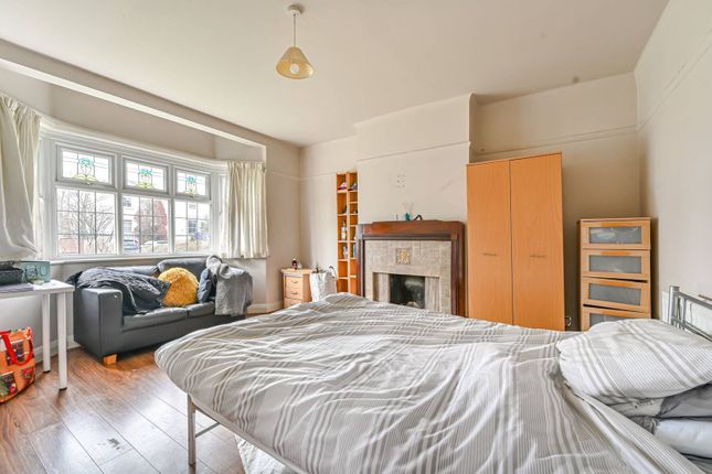 Property to rent in Thornton Road, Balham, London