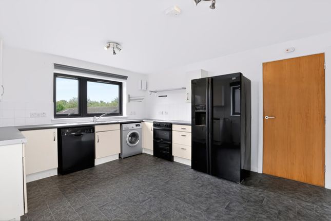 57 2/2, Beardmore Place, Clydebank photo 4