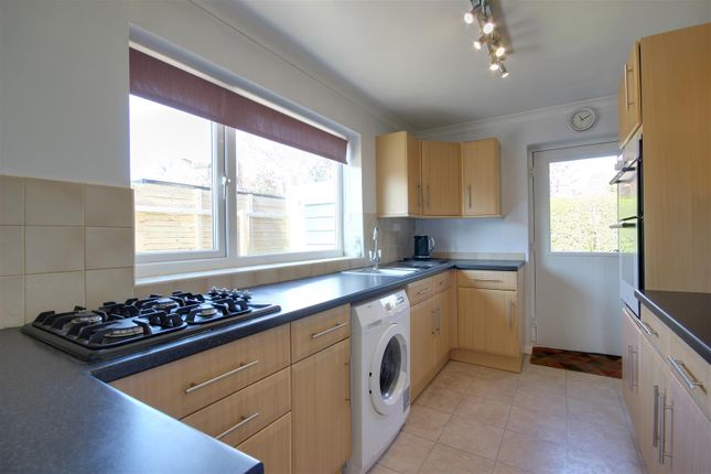 1, Manor Drive, Elloughton photo 4