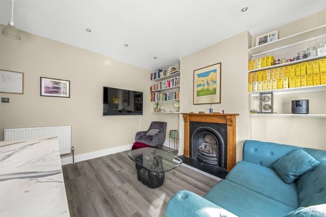 Thumbnail Flat for sale in Mallet Road, Hither Green