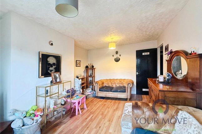 92A,, Standhill Crescent, Barnsley photo 4