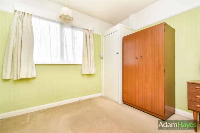 Terraced house for sale in Kenilworth Crescent, Enfield