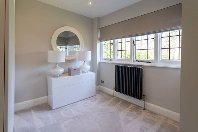 Dressing/Bedroom 5