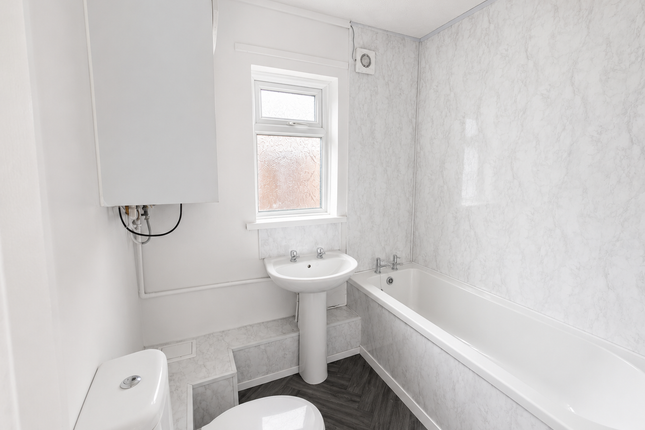 7, Helmsdale Avenue, Gateshead photo 3