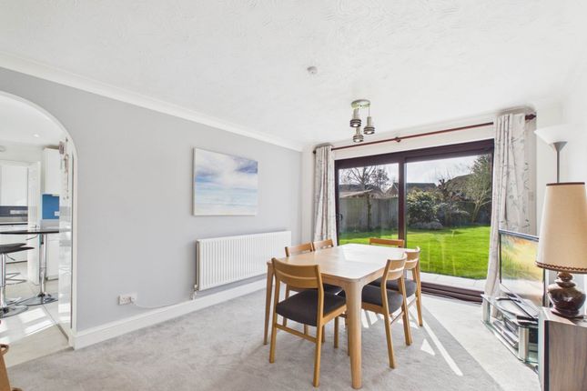7, William Burt Close, Aylesbury photo 3