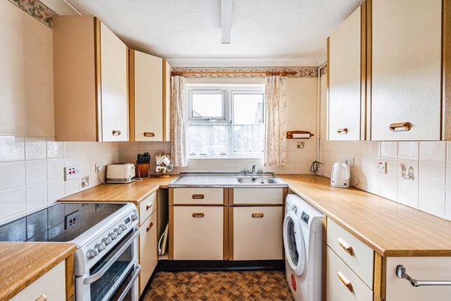 125, Blakes Way, Eastbourne photo 4