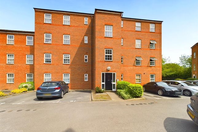 Flat for sale in Potters Hollow, Bulwell, Nottingham