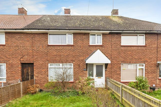 Terraced house for sale in Blumfield Crescent, Burnham, Slough