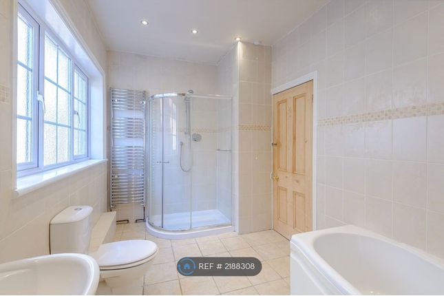 Shavington Avenue, Chester photo 4