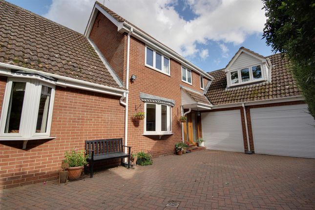 Detached house for sale in The Redwoods, Willerby, Hull