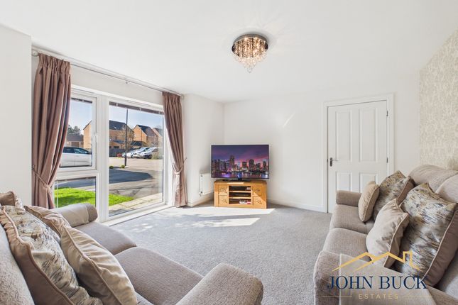 4, Chillingham Close, Washington photo 3