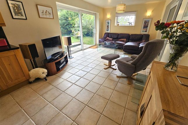 46, Priory Close, Tavistock photo 4