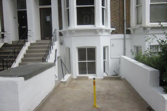 Parking/garage to let in Hammersmith Grove, London