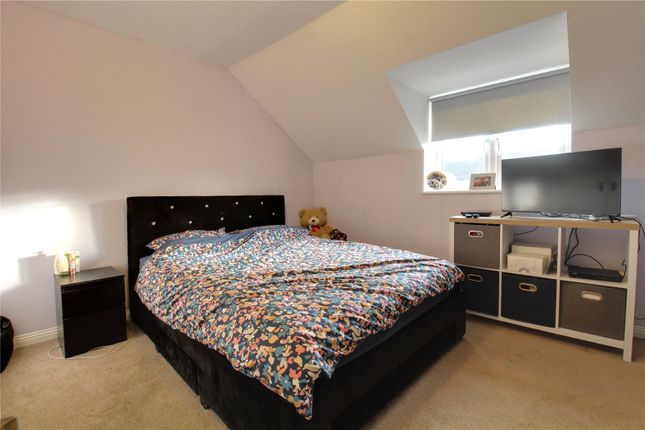 20, Bond Close, Hampshire photo 4