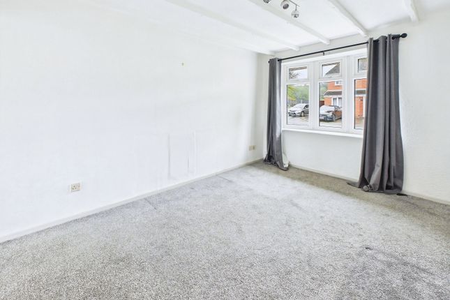 7, Trecastell Close, Wigan photo 2