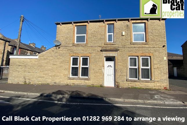 Thumbnail Shared accommodation to rent in Salus Street, Burnley