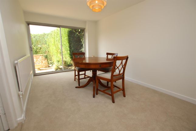 3, Broad Lane, Wilmington photo 5