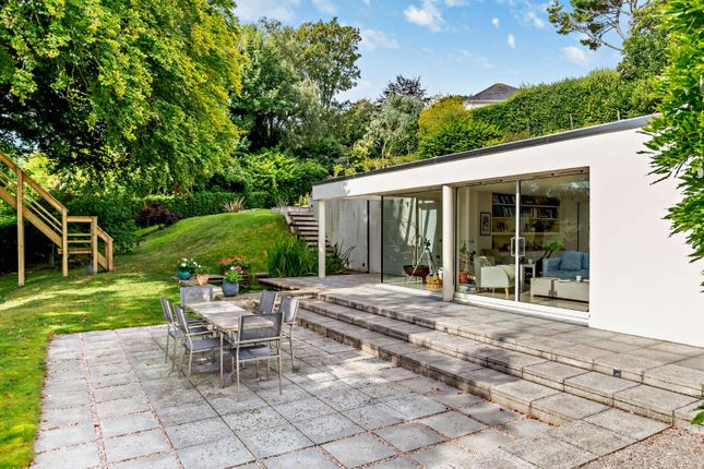 Modern Extension
