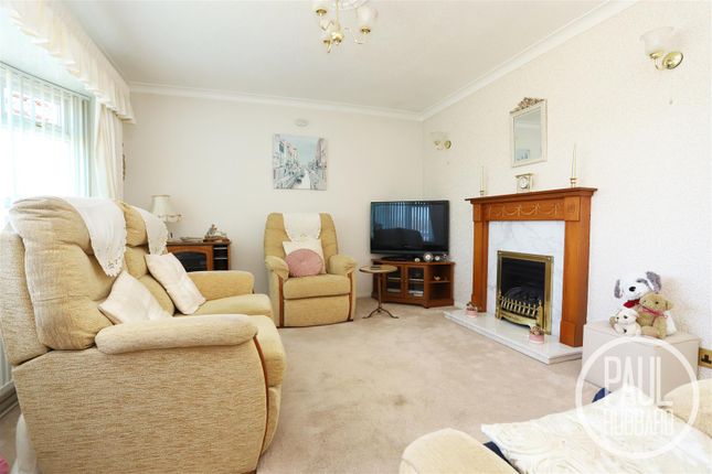 9, Thurne Road, Oulton Broad photo 3