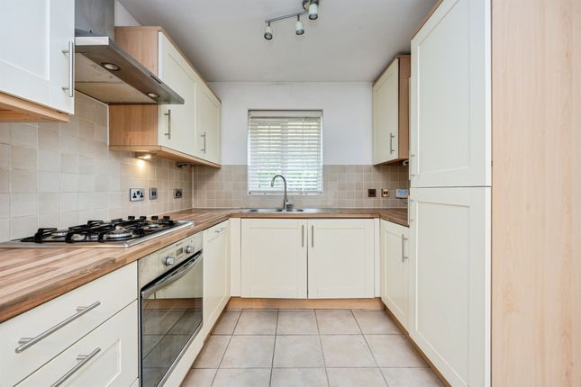 1, Ogilvie Close, Aylesbury photo 3