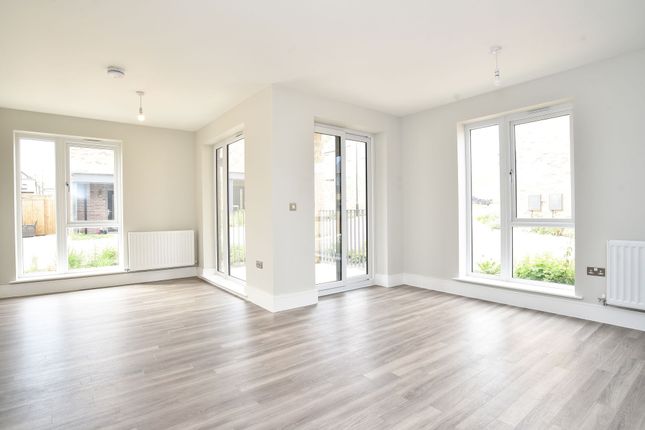 Flat 1 18 Langsett Grove, Harrogate, Harrogate photo 3