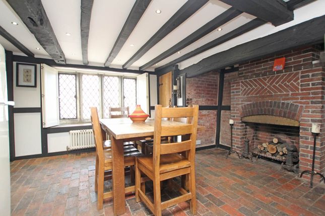 Banks Lodge, High Street, Pevensey photo 4