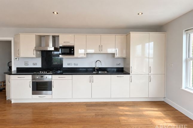 Flat 14, Lyncourt Middle Lincombe Road, Torquay photo 4