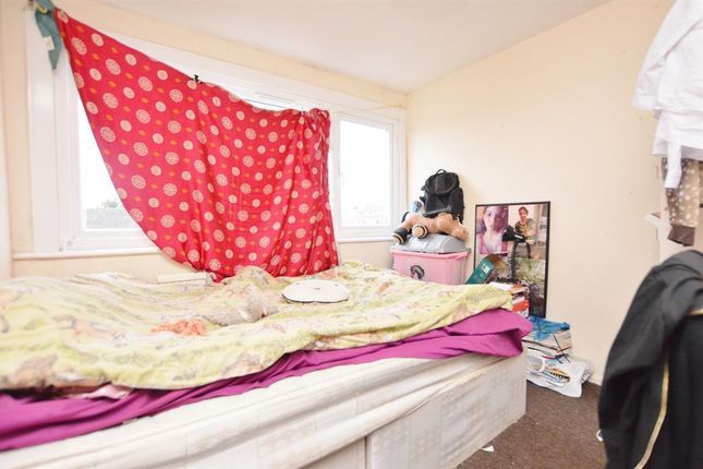Flat for sale in First Avenue, Manor Park, London