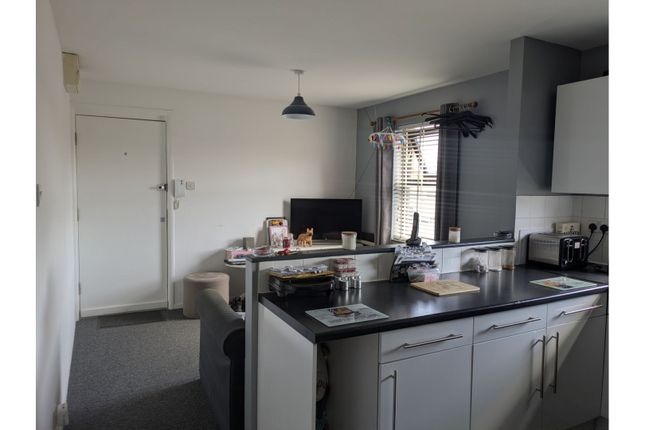 145a, Dock Road, Tilbury photo 4