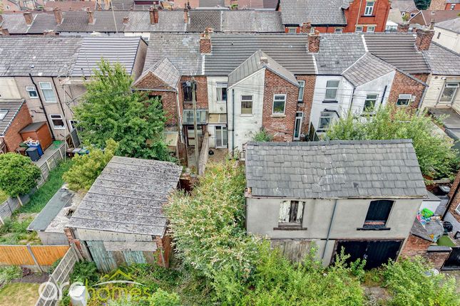 113 Atherton Road, Wigan photo 4