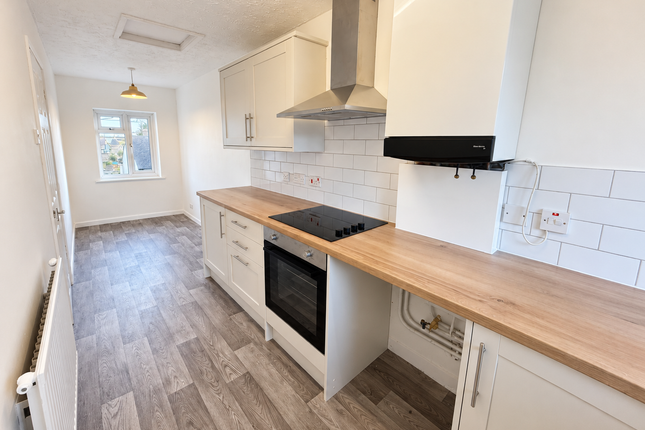 Melcombe Road, Benfleet photo 5