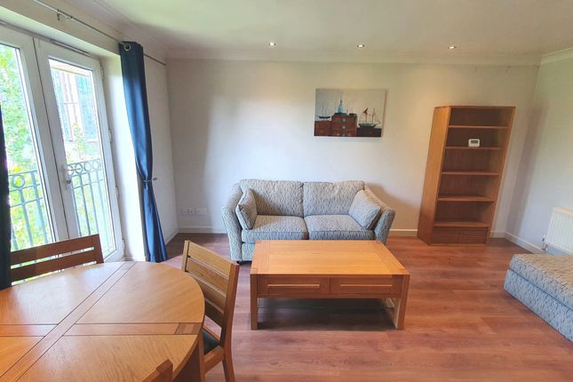 Flat to rent in Labrador Quay, Salford Quays