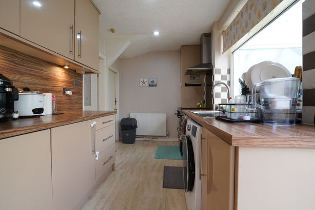 27, Wavertree Road, Manchester photo 5