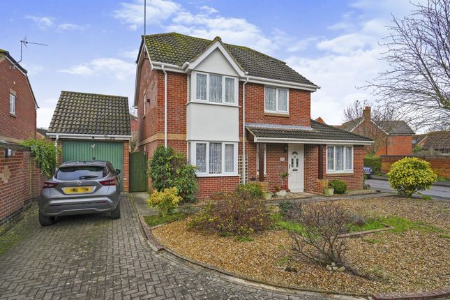 Thumbnail Detached house for sale in Tamar Way, Didcot