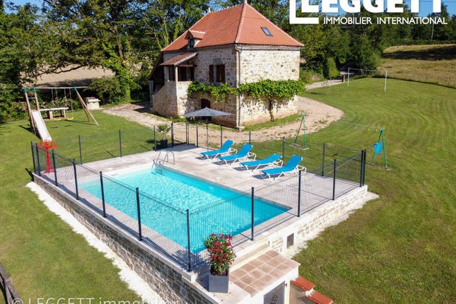 Villa for sale in Rueyres, Lot, Occitanie