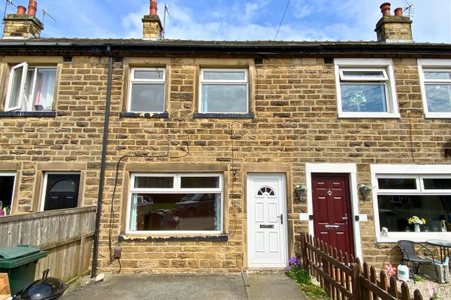 Thumbnail Town house for sale in Garforth Road, Keighley