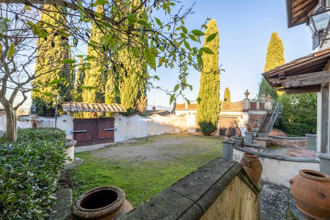 Villa for sale in Pozzolatico, Impruneta, Florence, Tuscany, Italy