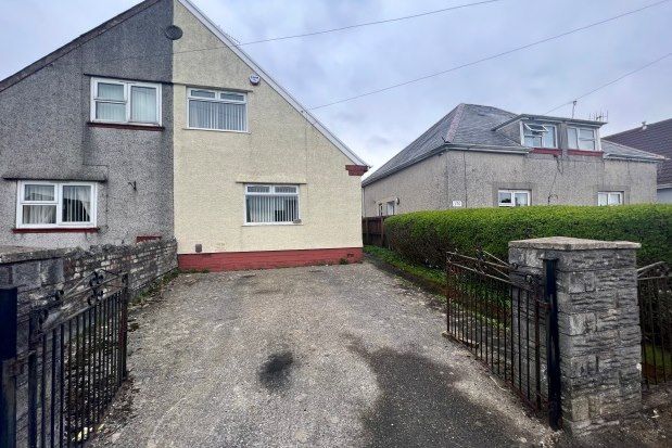 Thumbnail Semi-detached house to rent in Powys Avenue, Abertawe