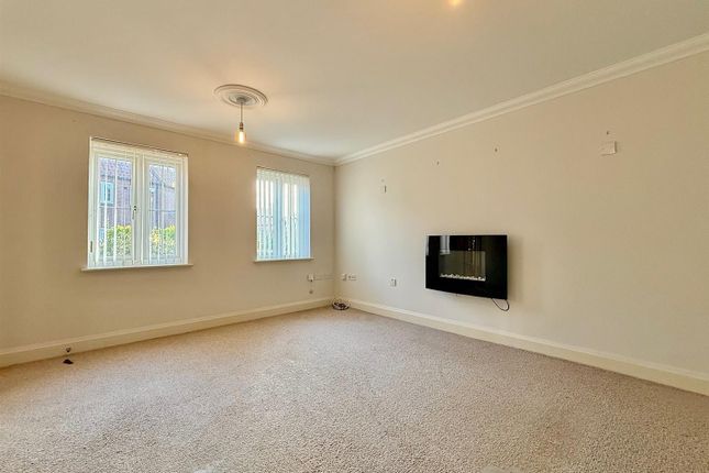 21, Stable Field Way, Great Yarmouth photo 3