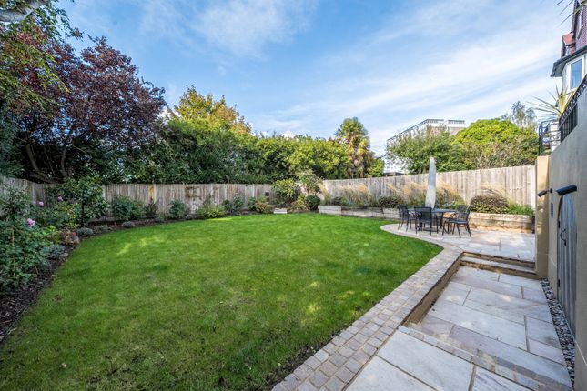 87, Kingston Hill, Surrey photo 3
