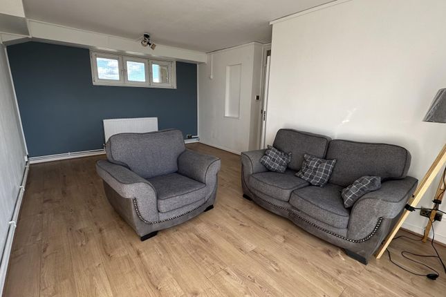 Thumbnail Flat to rent in Joseph Court, Stamford Hill