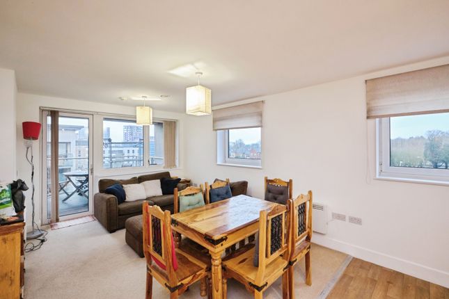 Apartment 17, 28, Bell Barn Road, West Midlands photo 2