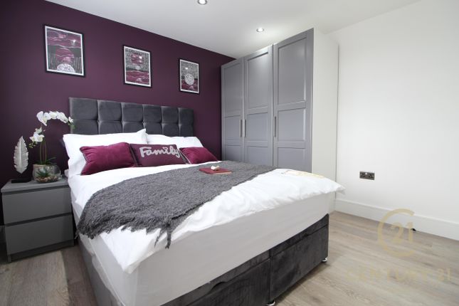 Room to rent in Villiers Avenue, Surbiton